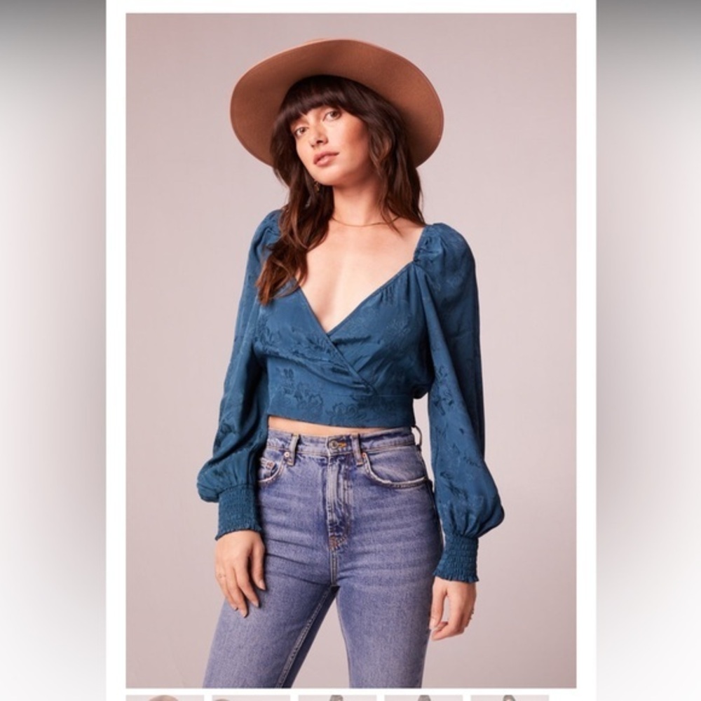 NWT - Band of the Free - Teal Floral Top